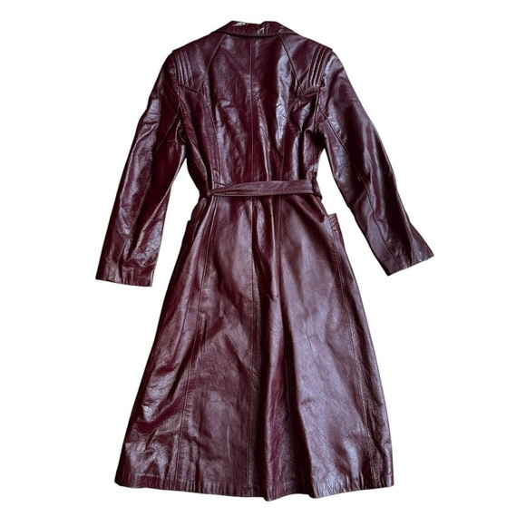 70s vintage Wilson's leather Burgundy cherry red leather trench coat with belt - Picture 6 of 6